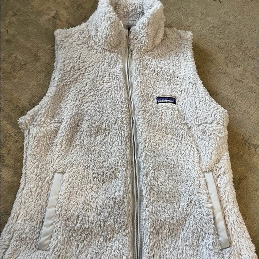 Women’s Patagonia fuzzy vest size Medium